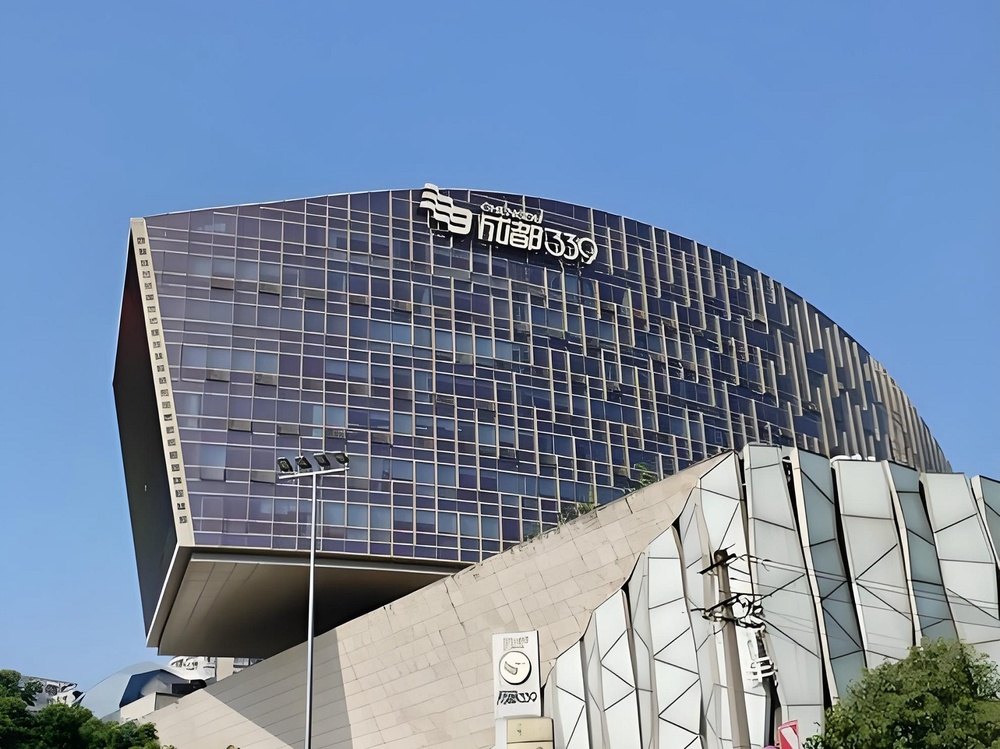 成都339大厦外观图