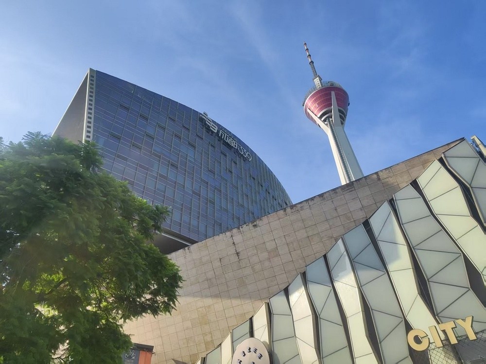 成都339大厦外立面图